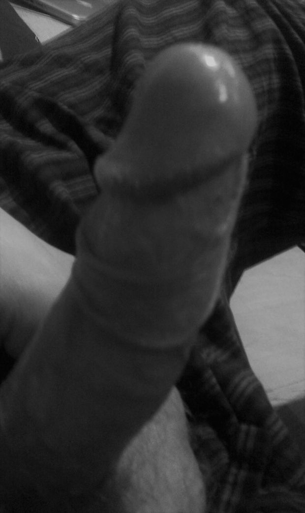 Experimenting with black and white pics...