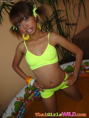 Thai model Tauey self mini pool