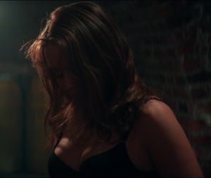 Emilia Clarke - Terminator Genisys 3