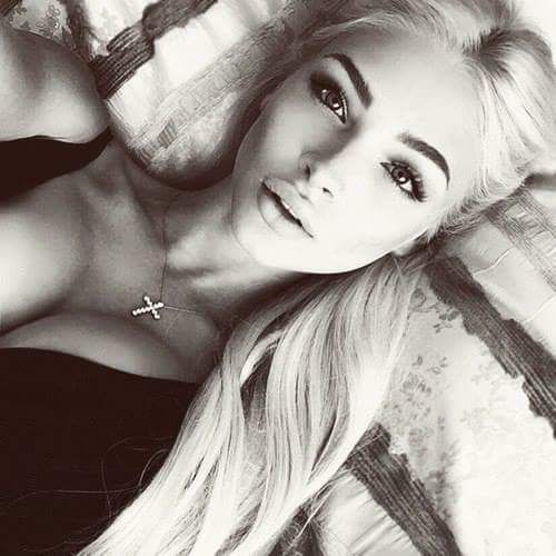 Sexy big tits blonde