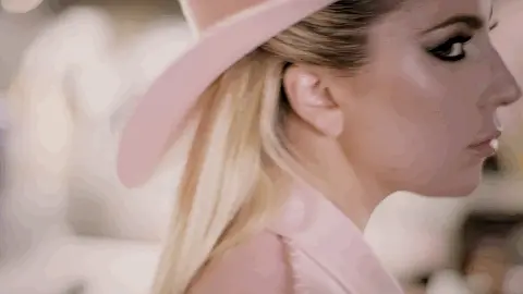 Lady Gaga  -  Italian Love...Wet Kisses, Lady!