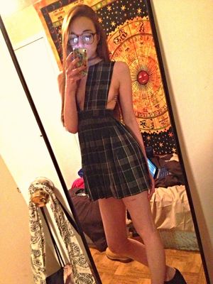 Cette fille à papa est une salope