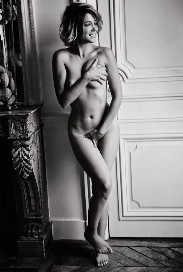 Lea Seydoux - 7/85 - 5'6''- Paris, Natural Beauty....Sweet!