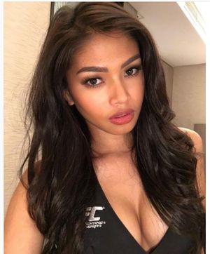 red delacruz instagram selfie