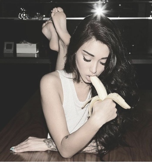 babes like bananas