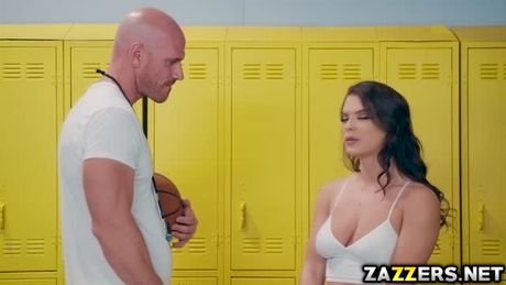 Keisha Grey blowjob Johnny Sins big cock