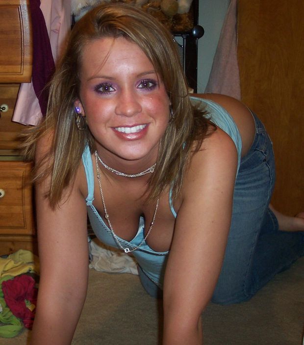 Amature - Cleavage