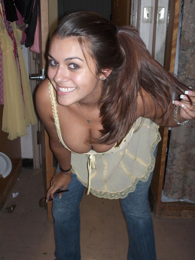 Amature - Cleavage