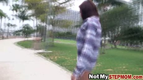 Step mom Kiara and teen Ariana pound in threesome