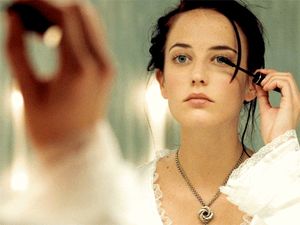 Eva Green - 7/80 -5'6''- Naturally Sexy French Star...Pretty Lips...French Kiss! Kiss!