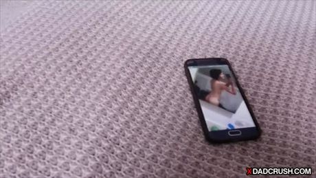 Stepdaughter sent nudes to stepdad now she needs to fuck