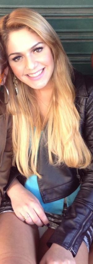 Isabelle Coimbra - very, very beautiful - in fashion