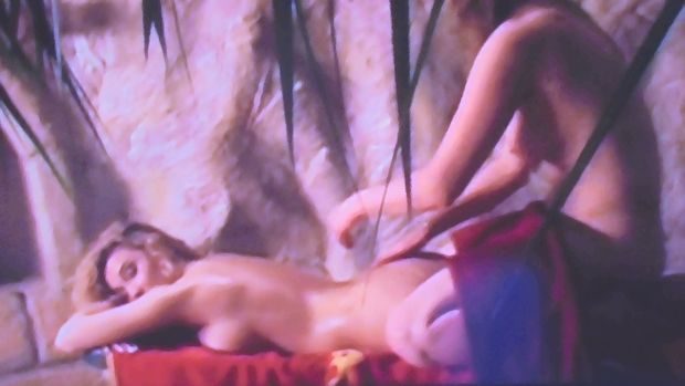 2 MILF's nude massage 4 *roentgen01*