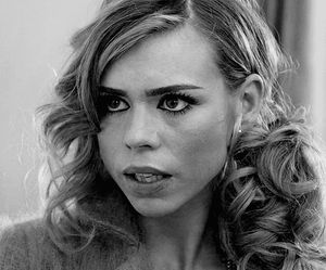 Billie Piper -9/82 -5'5''- Strange British Beauty....Kiss! Kiss!
