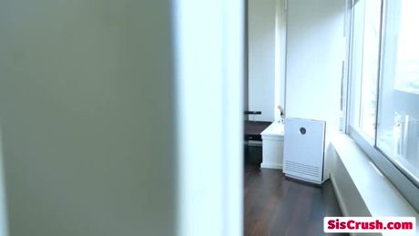 Lusty Ebony Sister Jenna Foxx Gives POV Blowjob And Gets Screwed