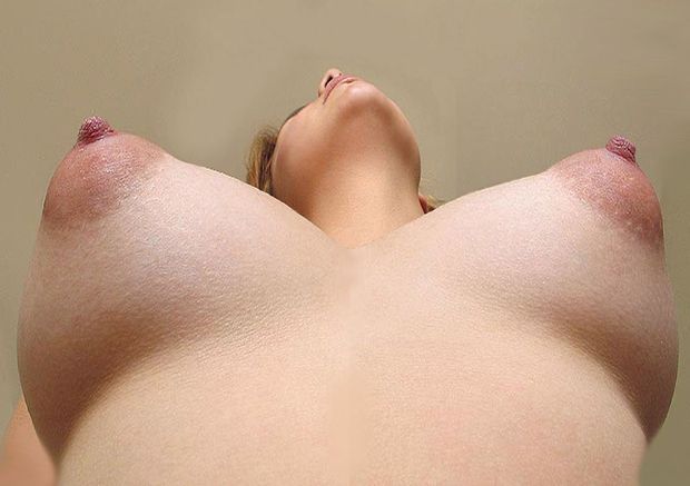 Puyffy Nippless Close