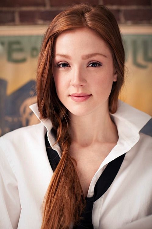 Amazing redhead babe