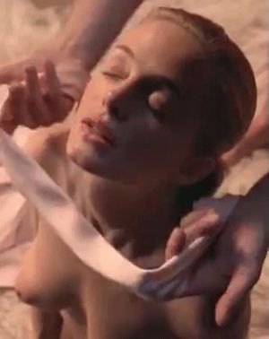 Heather Graham - ''Killing Me Softly''....Yum!