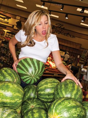 Sarah Blakely is gorgeous. Pregnant woman are gorgeous!