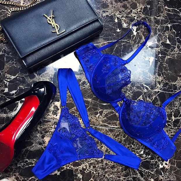 i dont care who she is or what she looks like... if she is wearing this im in!