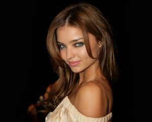miranda kerr eyes