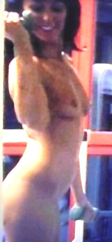 GYM - 2 MILF's nude sport 3 *roentgen01*