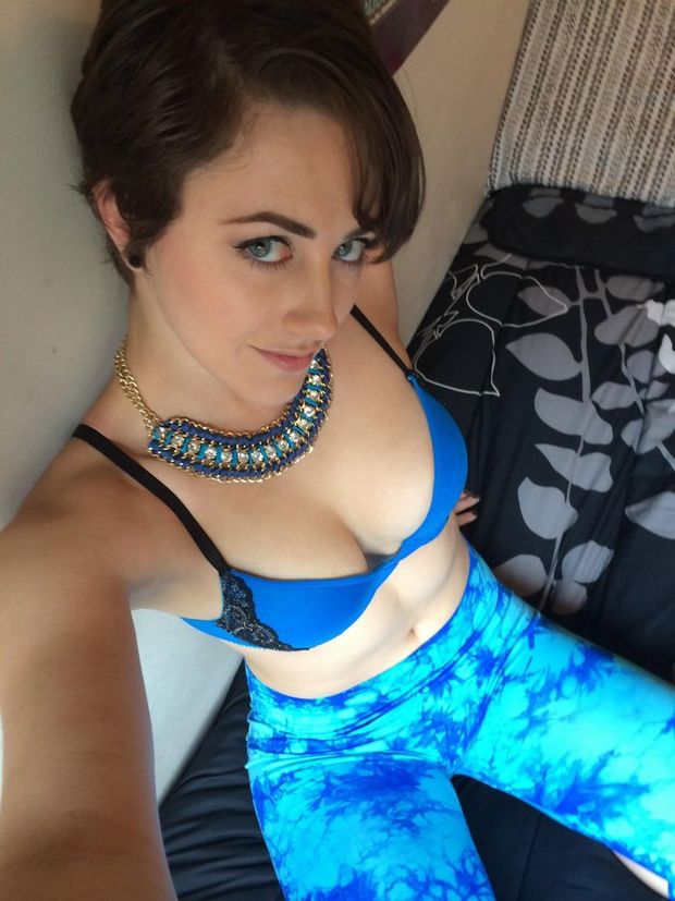 Hot amateur brunette