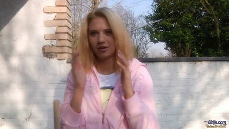 Two maids for oldje: slutty teens Lolli Pop and Lara Sweet!