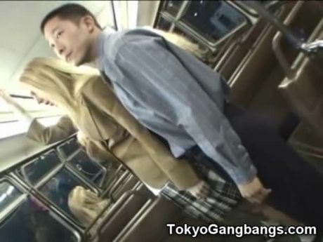 Coed Gives Handjob to a Perv in a Bus!