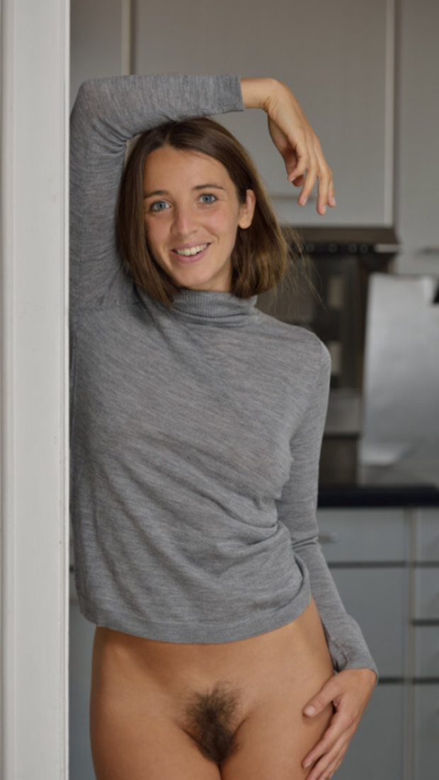 Pretty brunette with her natural pussy