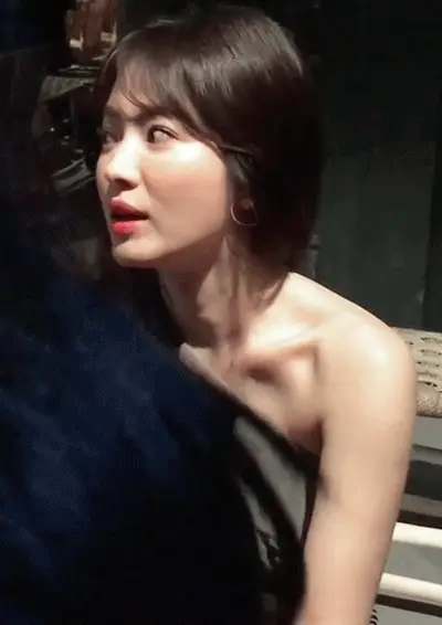 Song Hye Kyo....Pretty Asian Actress.