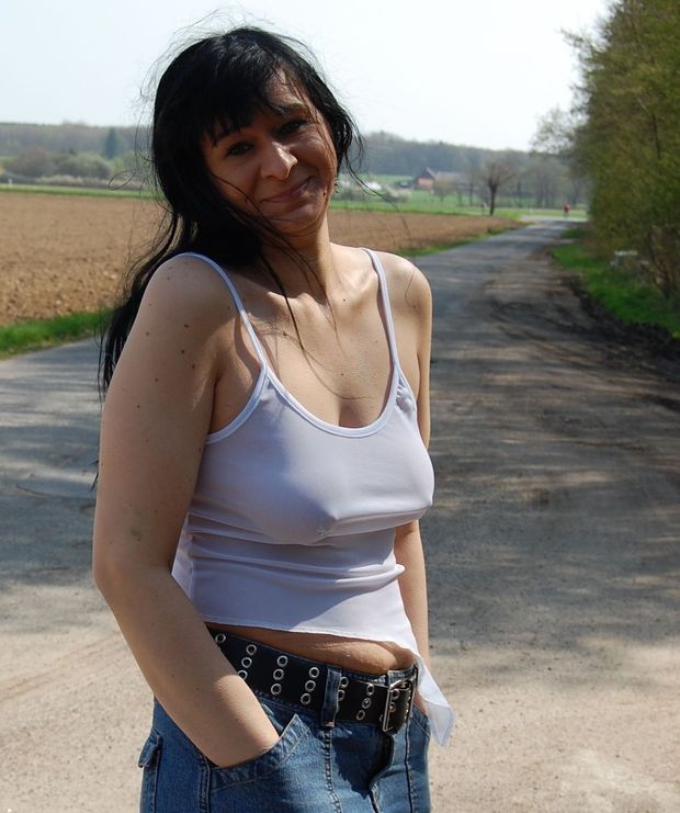 Bir Tits Mature Pokies