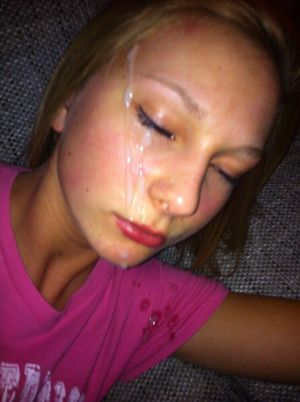 Blonde college chick facial