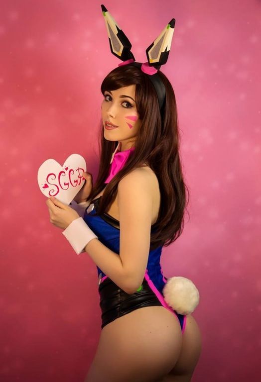 DVA cosplay