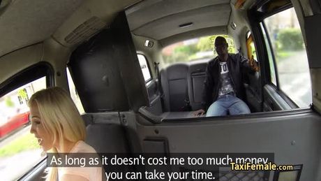 Bonde rimming black ass in taxi