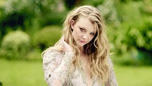 Natalie....Great Smile!....Kiss! Kiss!