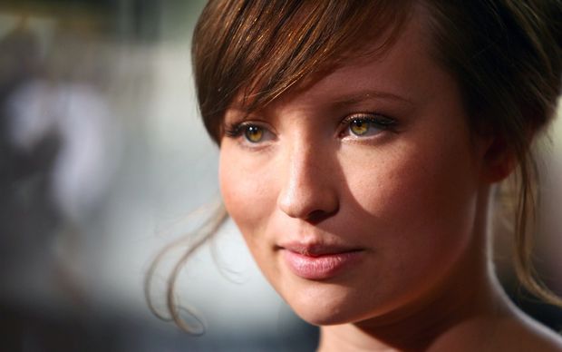 Emily Browning  -  Pretty Lady....Kiss! Kiss!