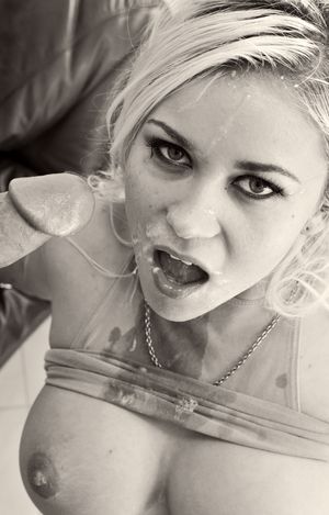 Blowjob, Black and white - Andrea