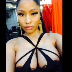 Nicki Minaj Tits Images
