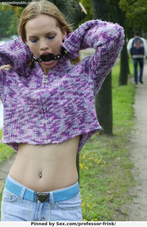 It's Unbelievable how easy it is to train them to obey... Look at this one In public!