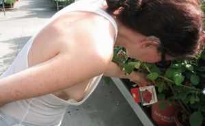 Side Boobs Downblouse