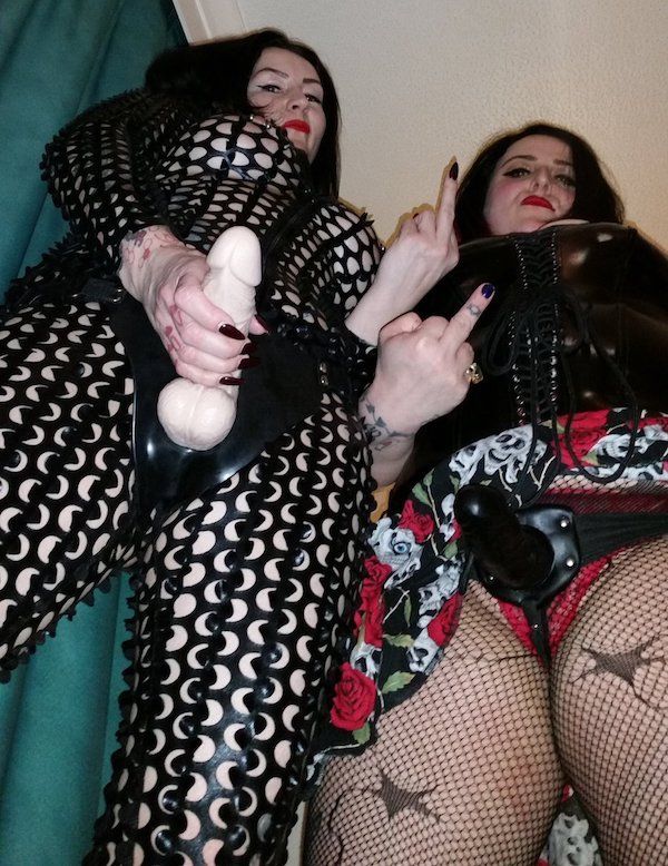 Mistress Dita & Courtney Delray