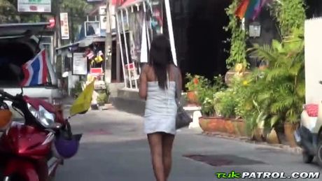 Cute Asian babe receives creampie from stranger who fucked her on bed