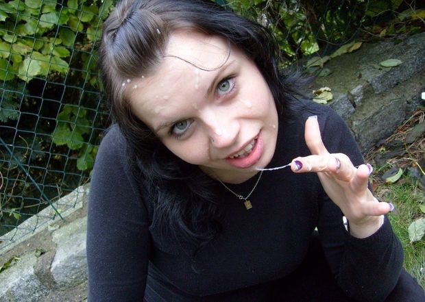 And Rianne gave a good blowjob as well...