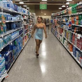 Big amazing tits in grocery store
