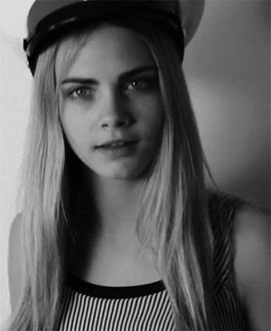 Cara Delevingne -8/92 -5'10''- Model/Actress...British!