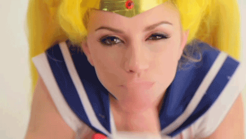 Spunk on a cosplay hotty.