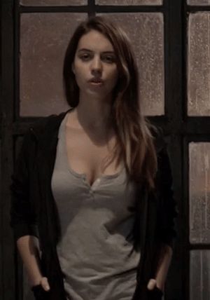Adelaide Kane -8/90 -5'4''- Pretty Hot...Kisses!