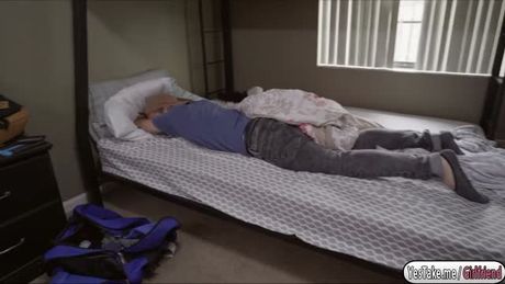 Blonde babe Arya Fae gets banged by her bfs room mate