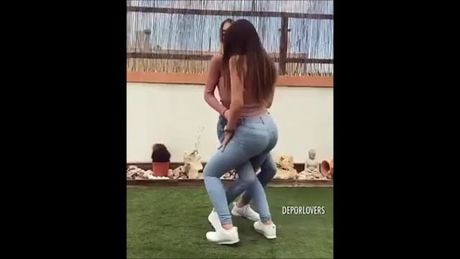 They know how to dance !